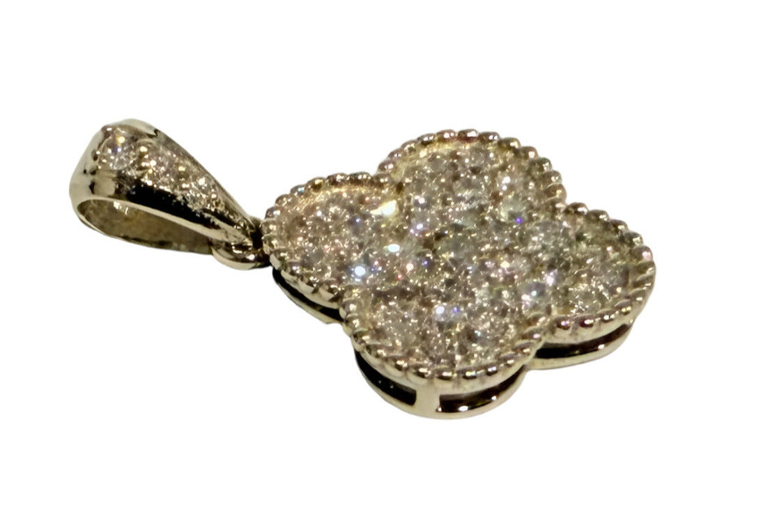 0.36 ctw Flower Clover Diamond Pendant