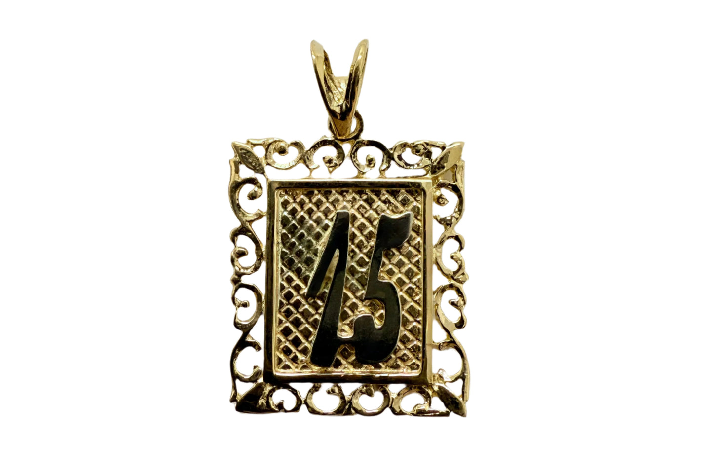 15 Años Quinceañera Pendant