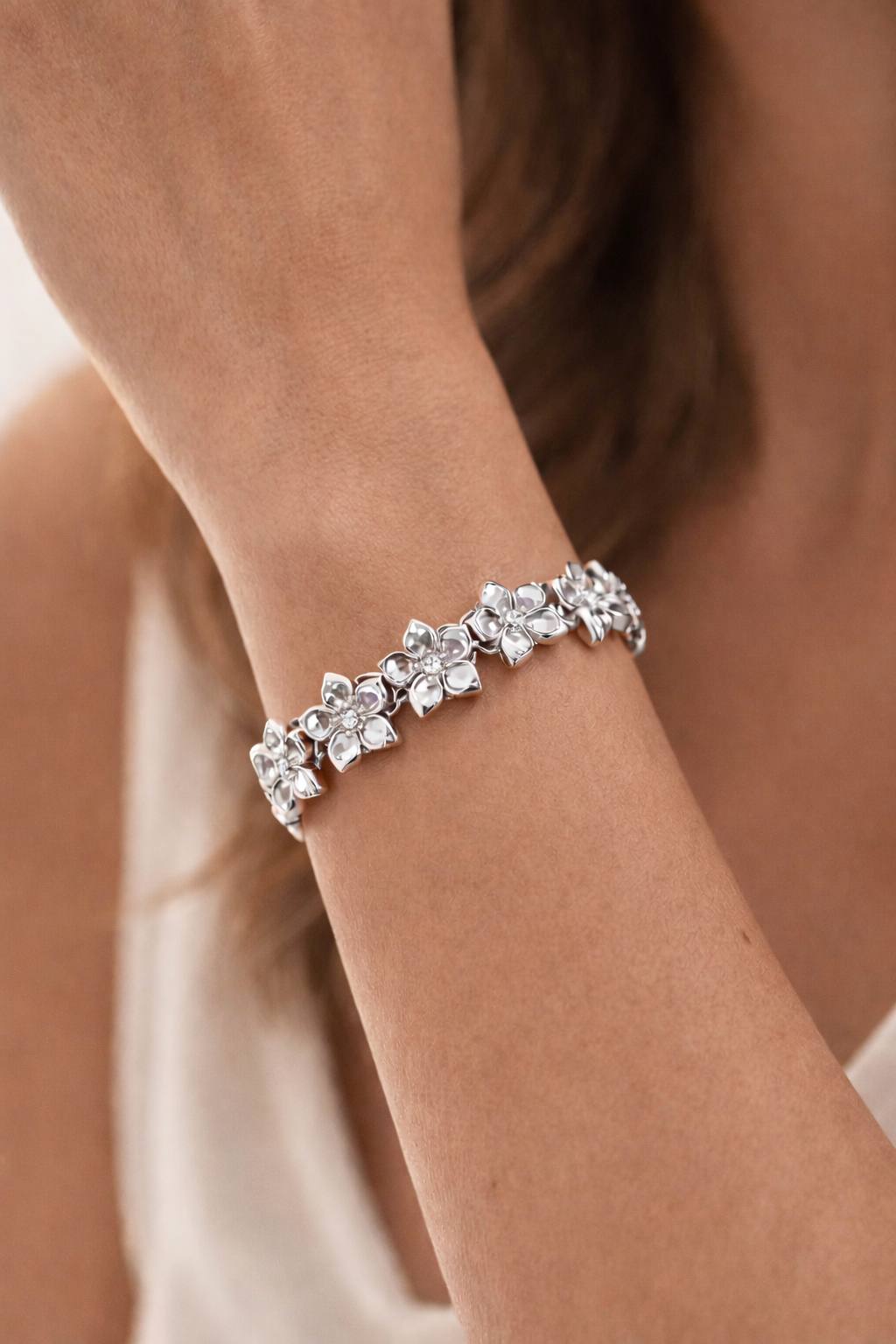 .72 ctw Hawaiian Flower Plumeria Diamond Bracelet