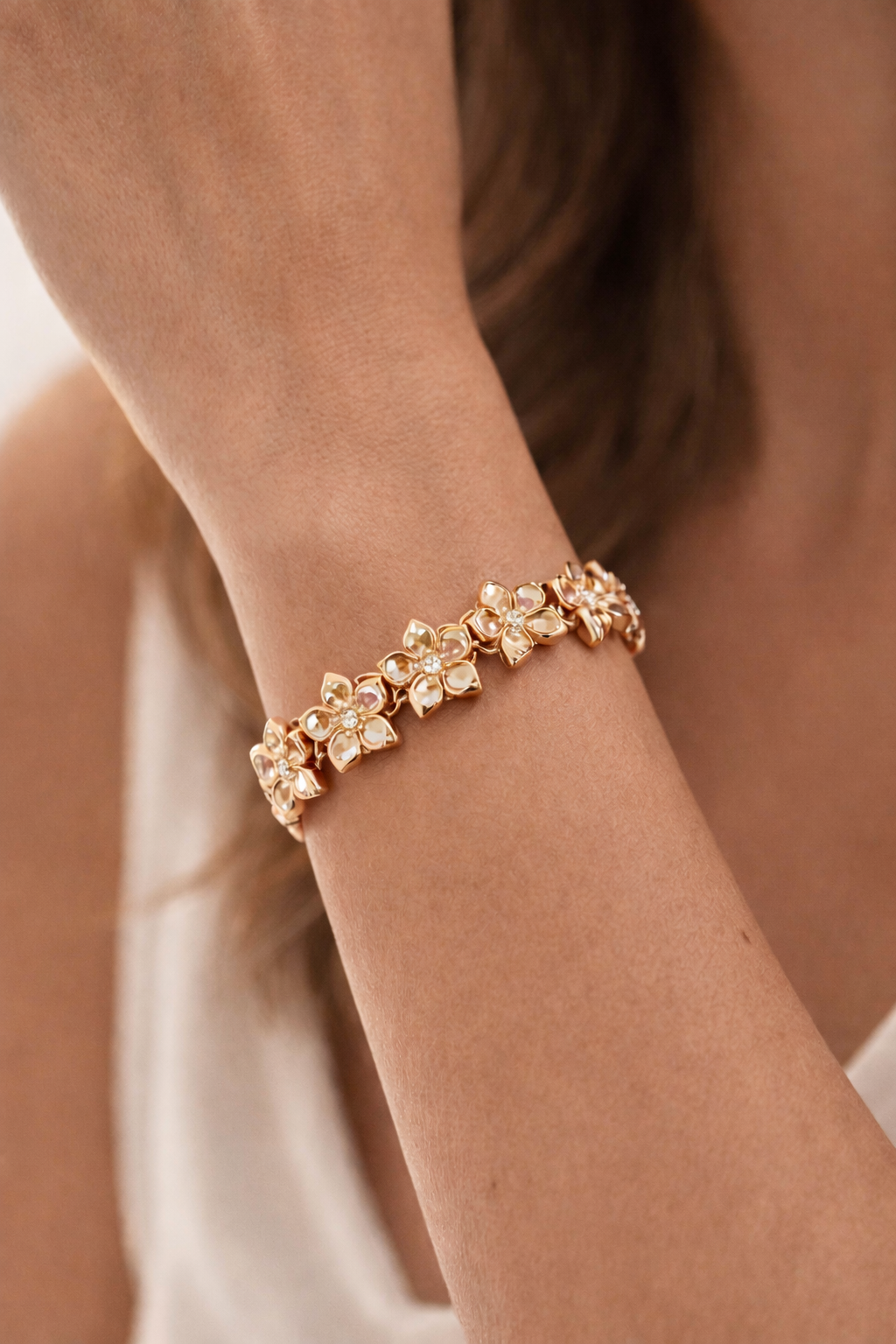 .72 ctw Hawaiian Flower Plumeria Diamond Bracelet