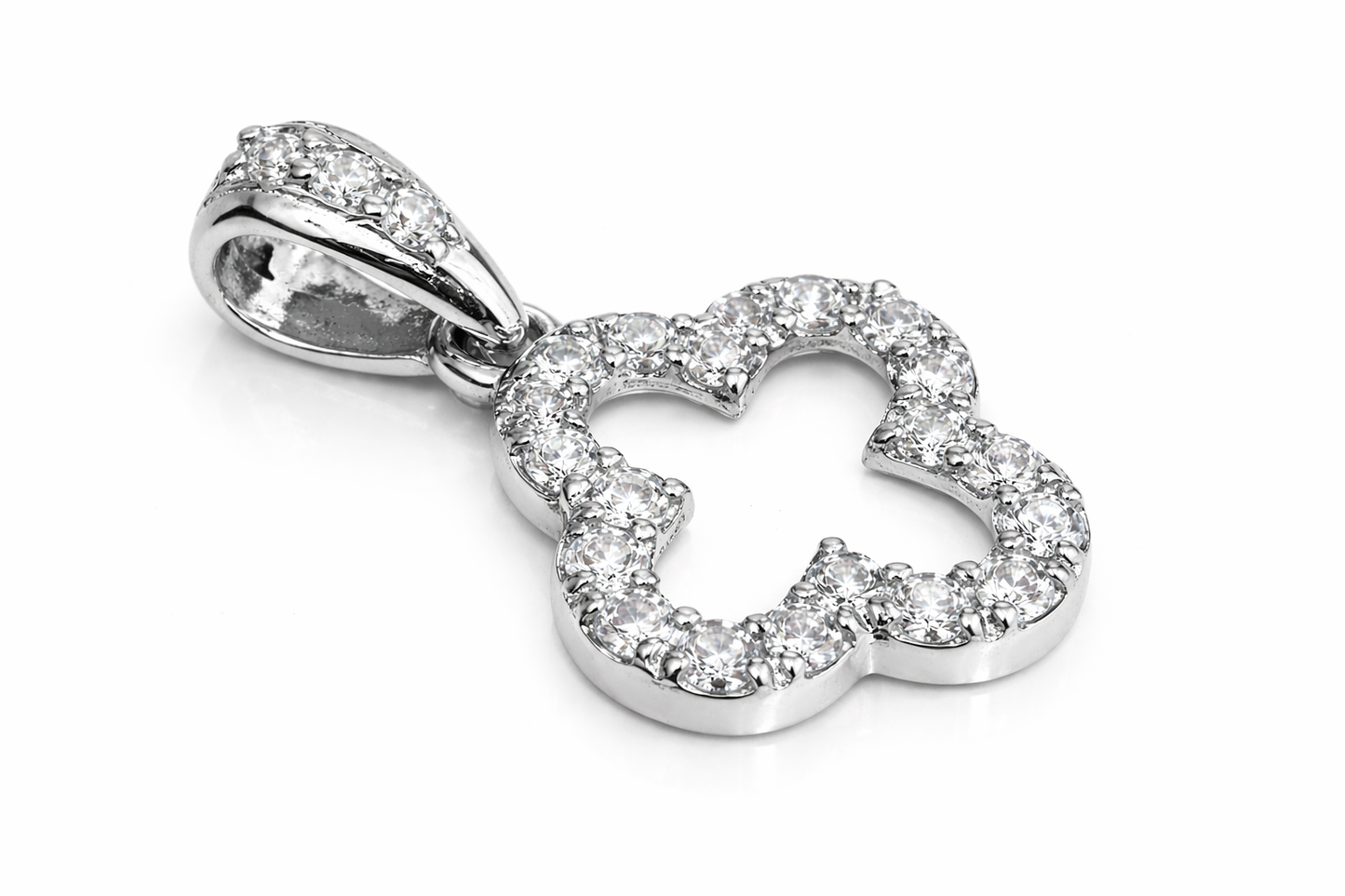0.37 ctw Flower Clover Diamond Pendant