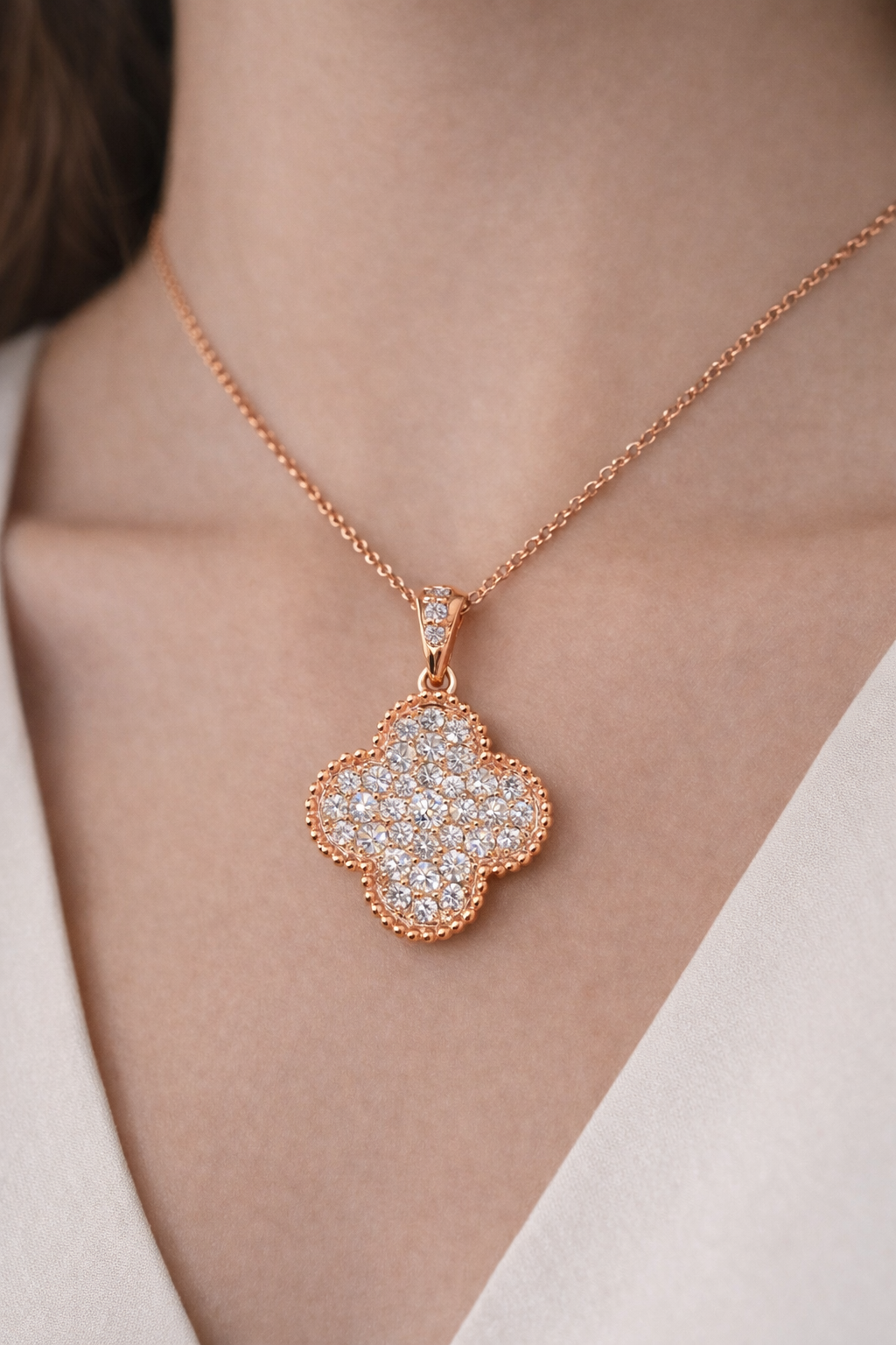 0.36 ctw Flower Clover Diamond Pendant