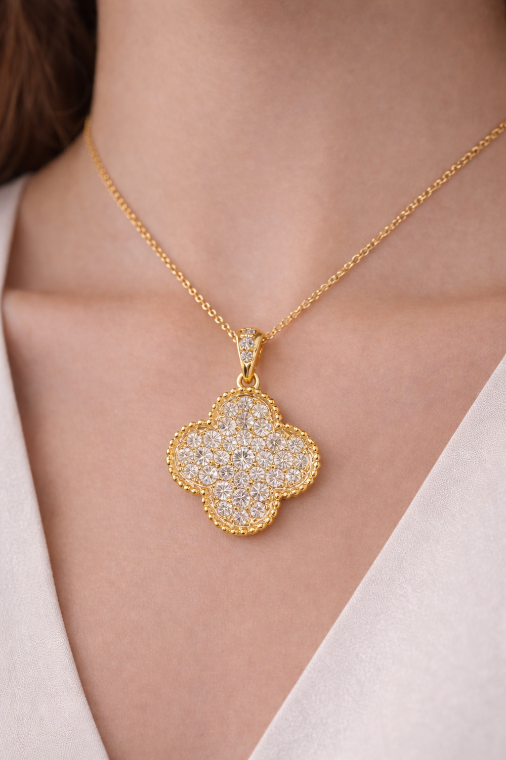 0.36 ctw Flower Clover Diamond Pendant