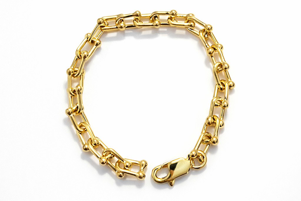 U Bracelet